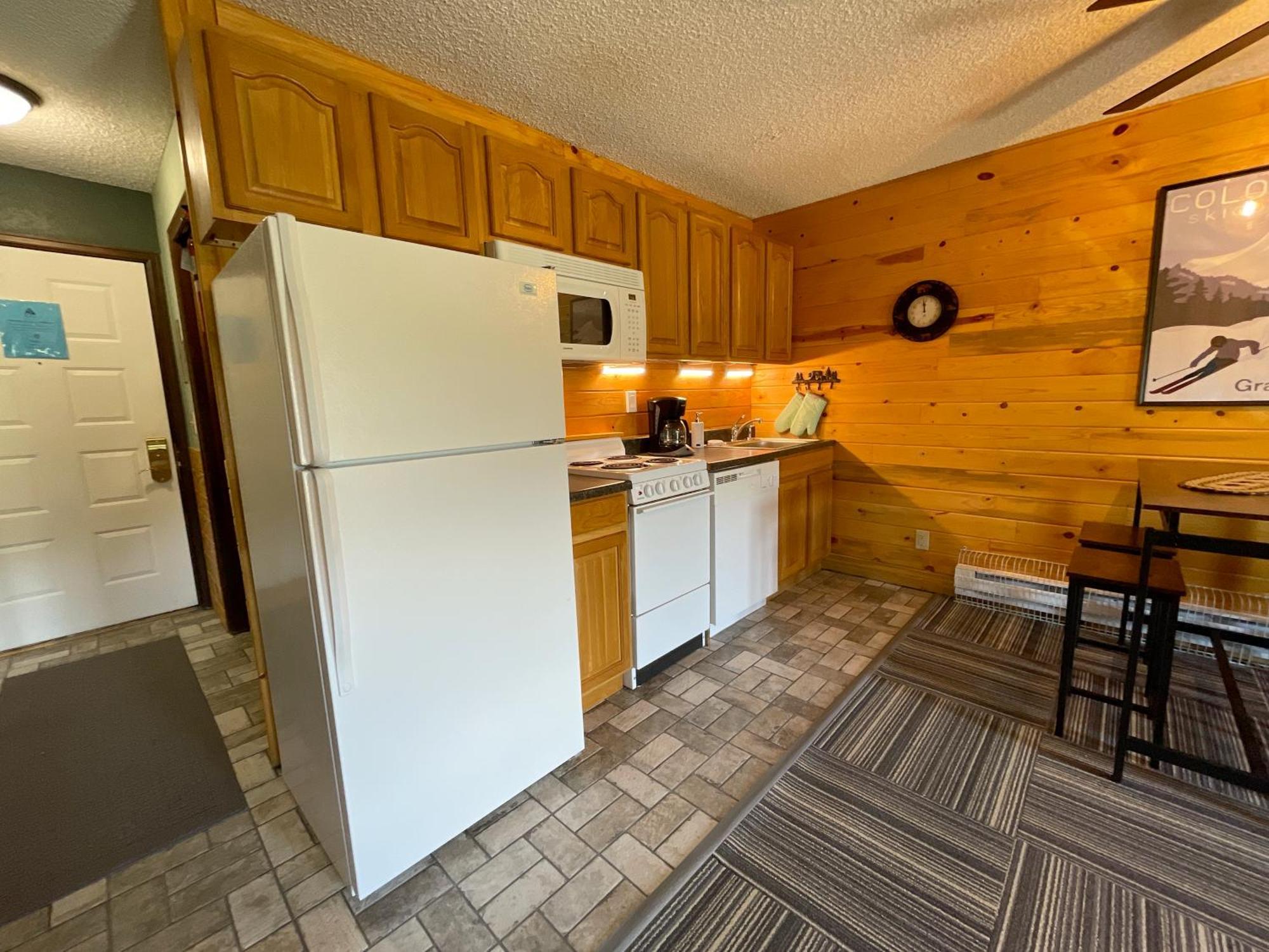 Relax, Adventure, Views, Amenities+Memories Lejlighed Granby Eksteriør billede